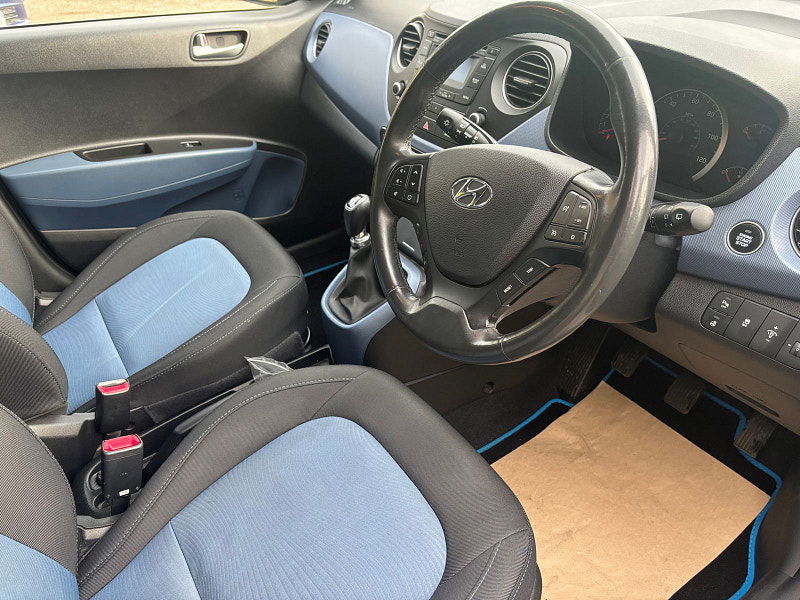 Hyundai I10 1.2 Premium SE Hatchback 5dr Petrol Manual Euro 5 (87 ps) 5dr Manual 2025