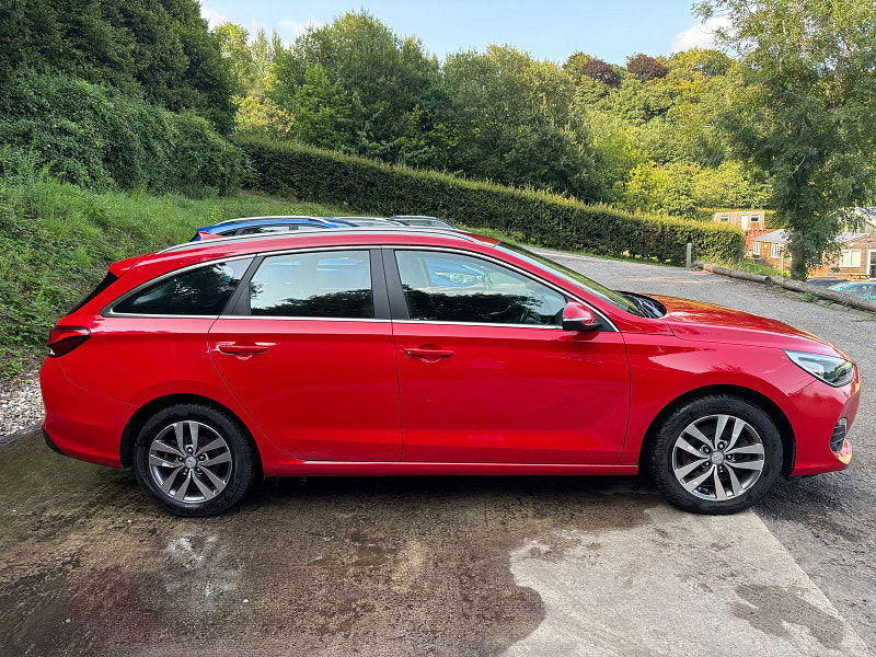Hyundai I30 1.6 CRDi SE Nav Tourer 5dr Diesel Manual Euro 6 (s/s) (110 ps) 5dr Manual 2025