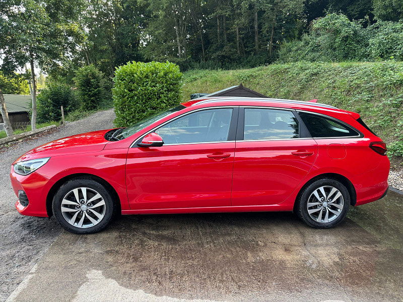 Hyundai I30 1.6 CRDi SE Nav Tourer 5dr Diesel Manual Euro 6 (s/s) (110 ps) 5dr Manual 2025