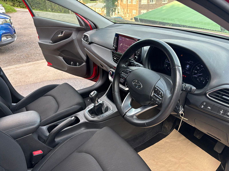 Hyundai I30 1.6 CRDi SE Nav Tourer 5dr Diesel Manual Euro 6 (s/s) (110 ps) 5dr Manual 2025
