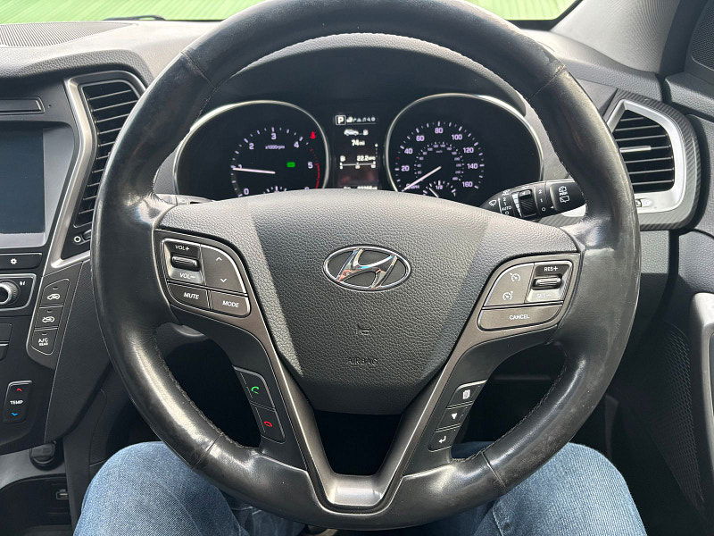 Hyundai Santa Fe 2.2 CRDi Blue Drive Premium SE SUV 5dr Diesel Auto 4WD Euro 6 (s/s) (7 Seat) (200 ps) 5dr Automatic 2026