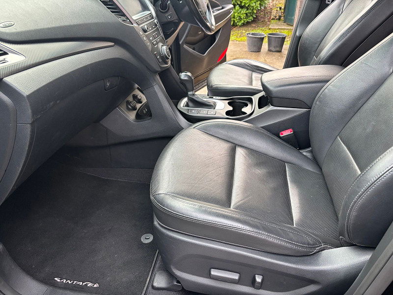 Hyundai Santa Fe 2.2 CRDi Blue Drive Premium SE SUV 5dr Diesel Auto 4WD Euro 6 (s/s) (7 Seat) (200 ps) 5dr Automatic 2026