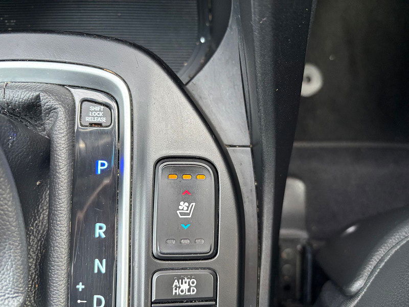 Hyundai Santa Fe 2.2 CRDi Blue Drive Premium SE SUV 5dr Diesel Auto 4WD Euro 6 (s/s) (7 Seat) (200 ps) 5dr Automatic 2026