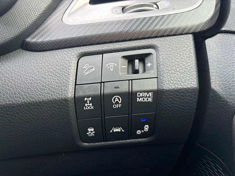 Hyundai Santa Fe 2.2 CRDi Blue Drive Premium SE SUV 5dr Diesel Auto 4WD Euro 6 (s/s) (7 Seat) (200 ps) 5dr Automatic 2026