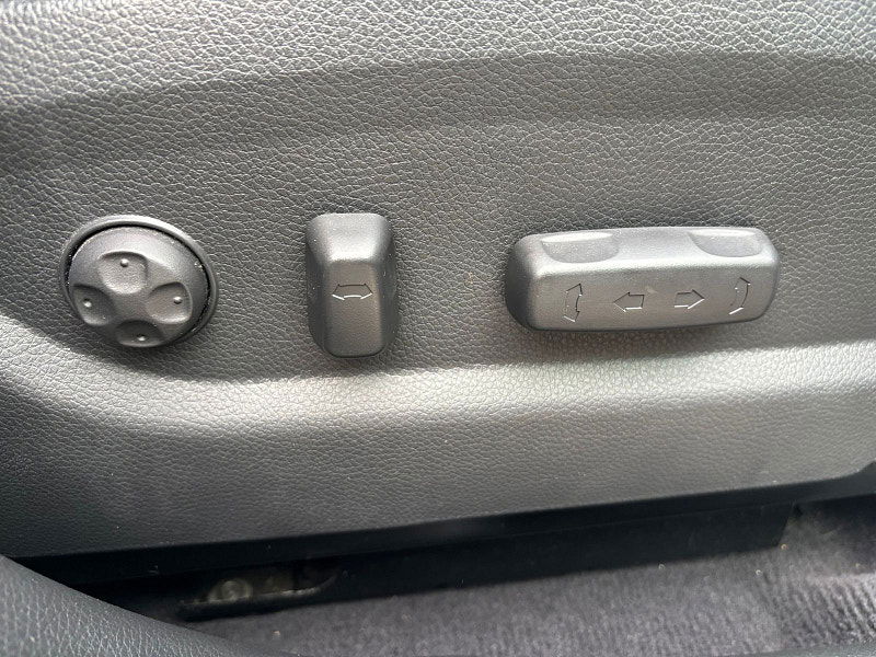 Hyundai Santa Fe 2.2 CRDi Blue Drive Premium SE SUV 5dr Diesel Auto 4WD Euro 6 (s/s) (7 Seat) (200 ps) 5dr Automatic 2026