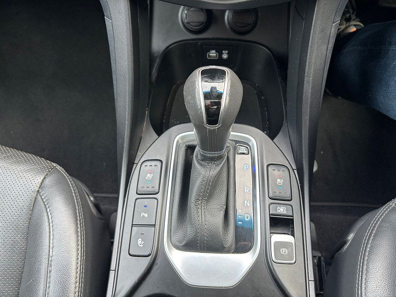 Hyundai Santa Fe 2.2 CRDi Blue Drive Premium SE SUV 5dr Diesel Auto 4WD Euro 6 (s/s) (7 Seat) (200 ps) 5dr Automatic 2026