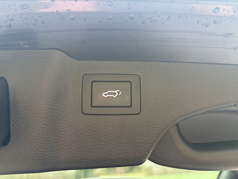 Hyundai Santa Fe 2.2 CRDi Blue Drive Premium SE SUV 5dr Diesel Auto 4WD Euro 6 (s/s) (7 Seat) (200 ps) 5dr Automatic 2026