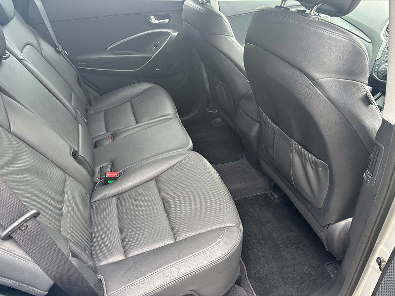 Hyundai Santa Fe 2.2 CRDi Blue Drive Premium SUV 5dr Diesel Auto 4WD Euro 6 (s/s) (200 ps) 5dr Automatic 2025