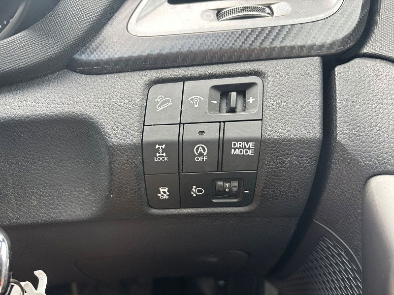 Hyundai Santa Fe 2.2 CRDi Blue Drive Premium SUV 5dr Diesel Auto 4WD Euro 6 (s/s) (200 ps) 5dr Automatic 2025
