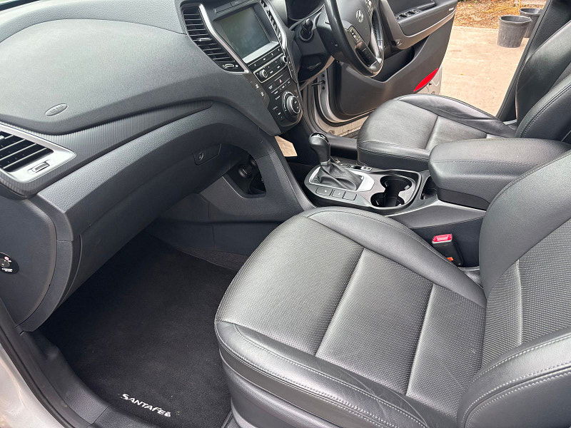 Hyundai Santa Fe 2.2 CRDi Blue Drive Premium SUV 5dr Diesel Auto 4WD Euro 6 (s/s) (200 ps) 5dr Automatic 2025