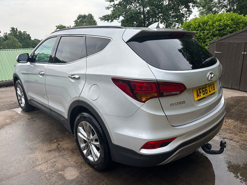 Hyundai Santa Fe 2.2 CRDi Blue Drive Premium SUV 5dr Diesel Auto 4WD Euro 6 (s/s) (200 ps) 5dr Automatic 2025