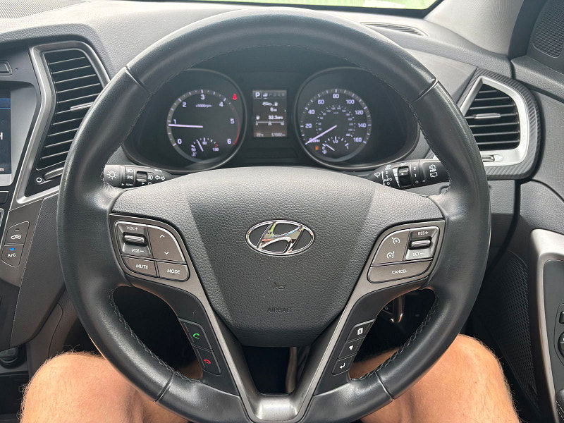 Hyundai Santa Fe 2.2 CRDi Blue Drive Premium SUV 5dr Diesel Auto 4WD Euro 6 (s/s) (200 ps) 5dr Automatic 2025