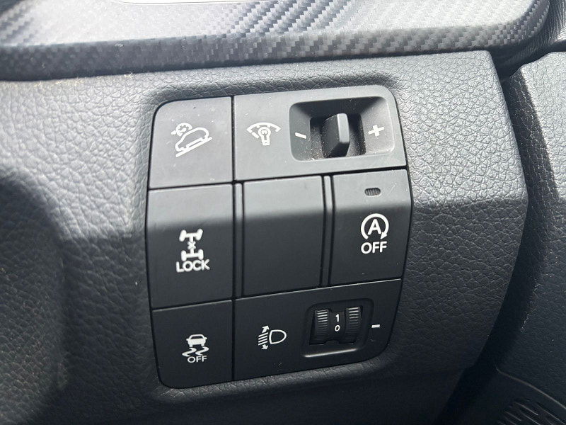 Hyundai Santa Fe 2.2 CRDi Blue Drive Premium SUV 5dr Diesel Manual 4WD Euro 6 (s/s) (200 ps) 5dr Manual 2025