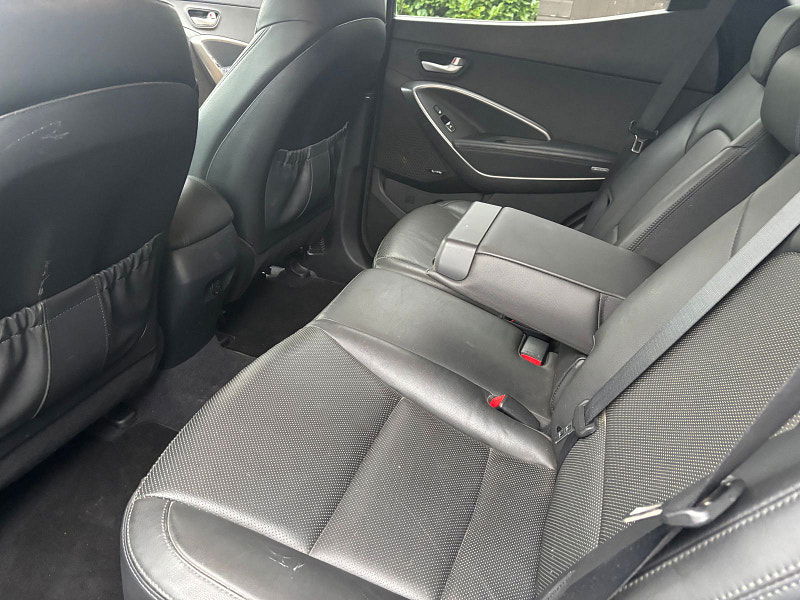 Hyundai Santa Fe 2.2 CRDi Blue Drive Premium SUV 5dr Diesel Manual 4WD Euro 6 (s/s) (200 ps) 5dr Manual 2025