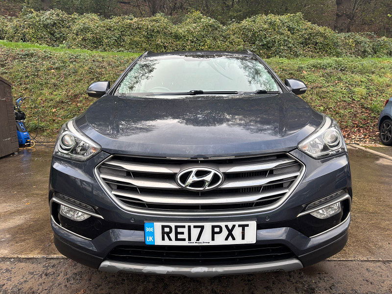 Hyundai Santa Fe 2.2 CRDi Blue Drive Premium SUV 5dr Diesel Manual 4WD Euro 6 (s/s) (200 ps) 5dr Manual 2025