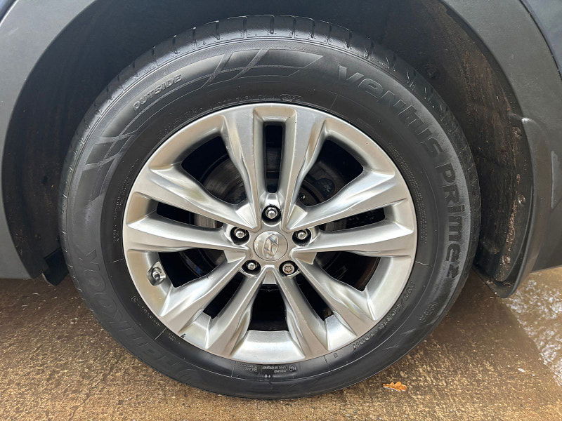 Hyundai Santa Fe 2.2 CRDi Blue Drive Premium SUV 5dr Diesel Manual 4WD Euro 6 (s/s) (200 ps) 5dr Manual 2025