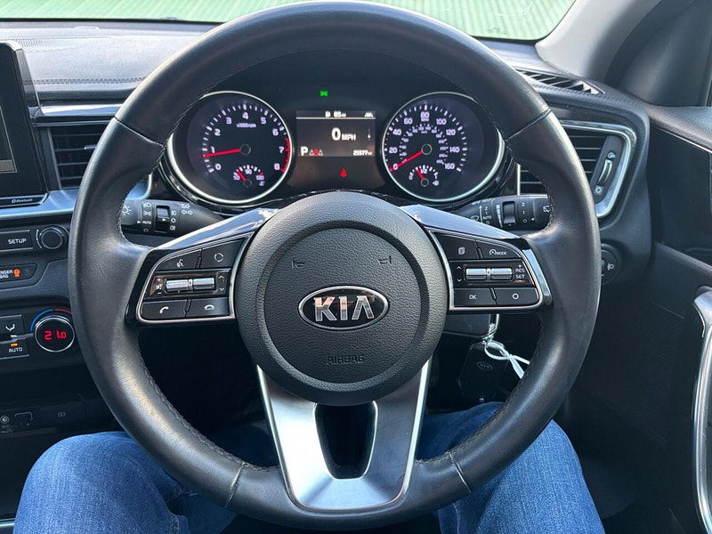 Kia Ceed 1.4 T-GDi 3 Hatchback 5dr Petrol DCT Euro 6 (s/s) (138 bhp) 5dr Automatic 2025