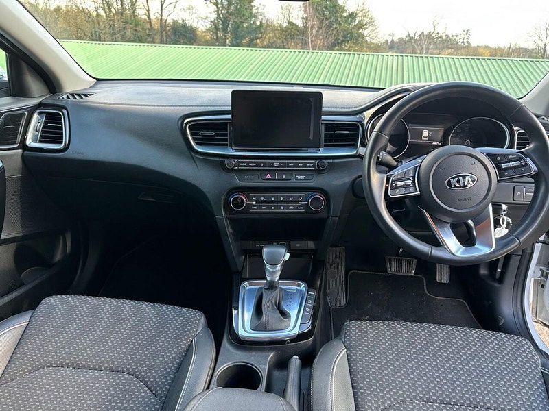 Kia Ceed 1.4 T-GDi 3 Hatchback 5dr Petrol DCT Euro 6 (s/s) (138 bhp) 5dr Automatic 2025