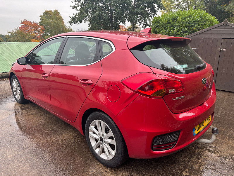 Kia Ceed 1.6 GDi 2 Hatchback 5dr Petrol Manual Euro 6 (s/s) (133 bhp) 5dr Manual 2025