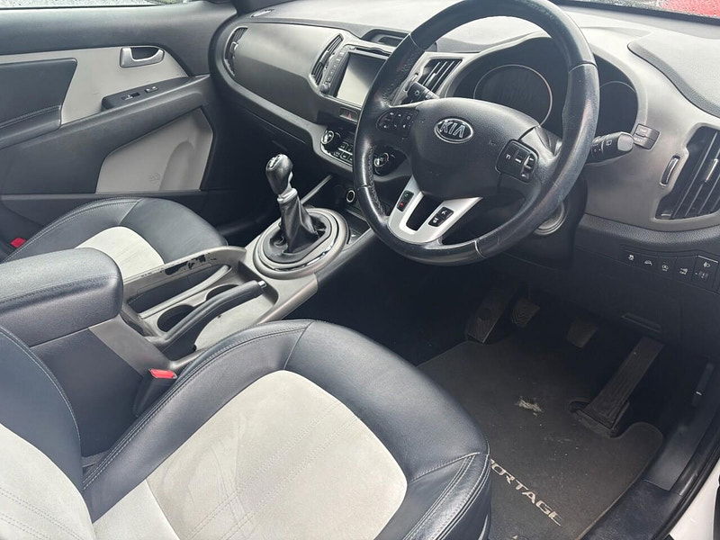 Kia Sportage 1.6 GDi EcoDynamics White Edition SUV 5dr Petrol Manual 2WD Euro 5 (s/s) (133 bhp) 5dr Manual 2025