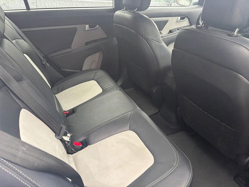 Kia Sportage 1.6 GDi EcoDynamics White Edition SUV 5dr Petrol Manual 2WD Euro 5 (s/s) (133 bhp) 5dr Manual 2025