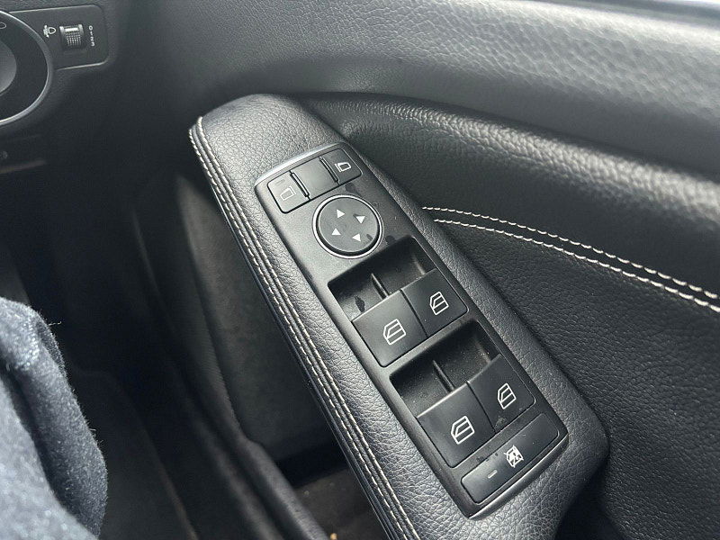 Mercedes-Benz A Class 1.6 A180 SE Hatchback 5dr Petrol 7G-DCT Euro 6 (s/s) (122 ps) 5dr Automatic 2026