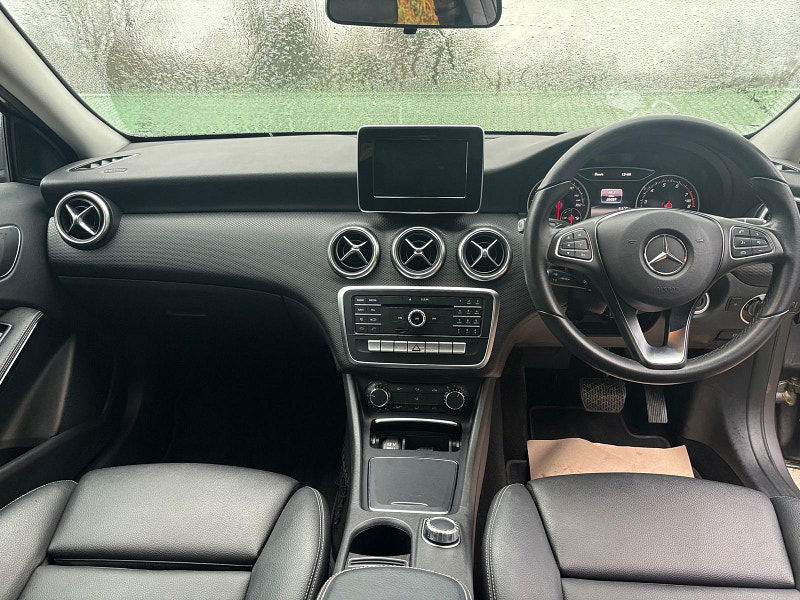 Mercedes-Benz A Class 1.6 A180 SE Hatchback 5dr Petrol 7G-DCT Euro 6 (s/s) (122 ps) 5dr Automatic 2026