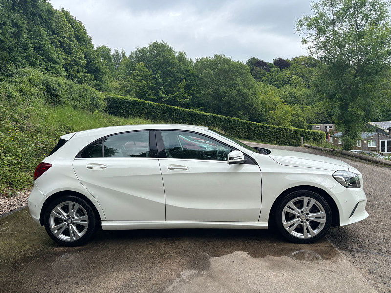 Mercedes-Benz A-CLASS 1.6 A200 Sport (Premium) Hatchback 5dr Petrol 7G-DCT Euro 6 (s/s) (156 ps) 5dr Automatic 2025