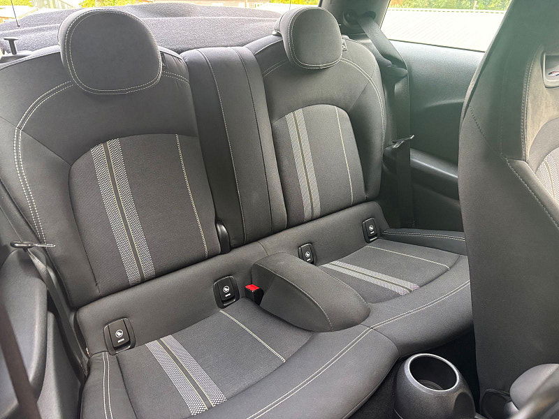 MINI Hatch 2.0 Cooper S Hatchback 3dr Petrol Steptronic Euro 6 (s/s) (192 ps) 3dr Automatic 2025