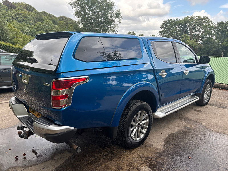 Mitsubishi L200 2.4 DI-D DC Barbarian Pickup Double Cab 4dr Diesel Auto 4WD Euro 6 (178 ps) 4dr Automatic 2025