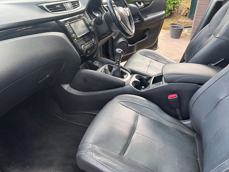 Nissan Qashqai 1.2 DIG-T Tekna SUV 5dr Petrol Manual 2WD Euro 5 (s/s) (115 ps) 5dr Manual 2026