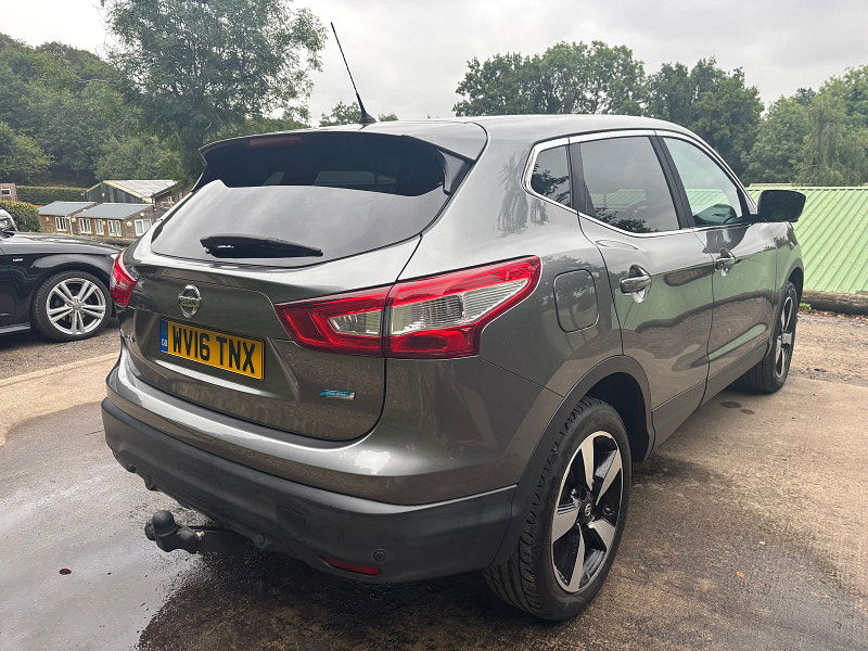Nissan Qashqai 1.5 dCi N-Connecta SUV 5dr Diesel Manual 2WD Euro 6 (s/s) (110 ps) 5dr Manual 2025