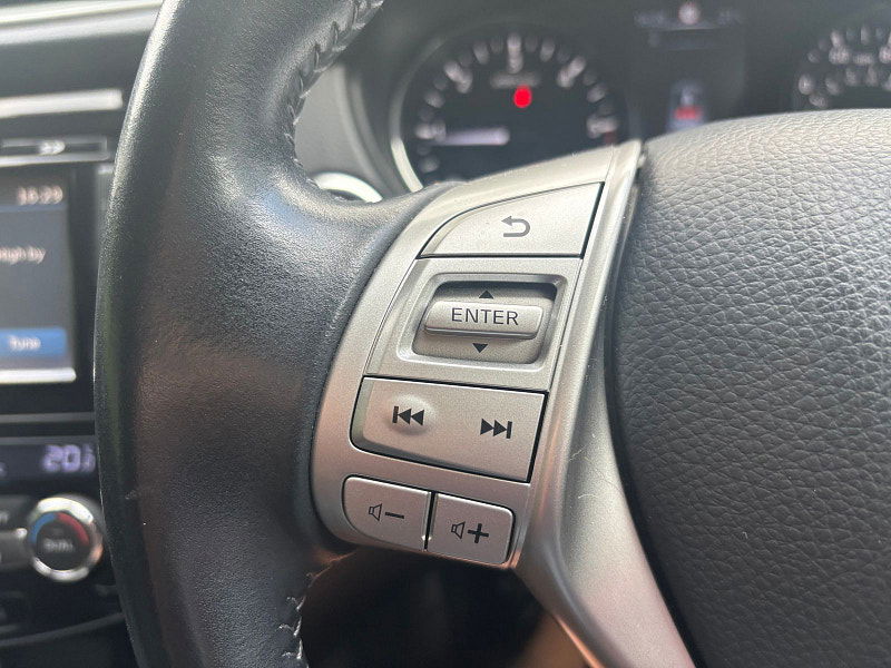 Nissan Qashqai 1.5 dCi N-Connecta SUV 5dr Diesel Manual 2WD Euro 6 (s/s) (110 ps) 5dr Manual 2025