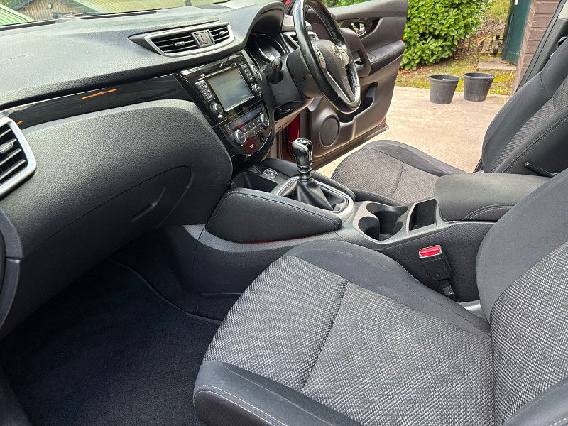 Nissan Qashqai 1.5 dCi n-tec+ SUV 5dr Diesel Manual 2WD Euro 6 (s/s) (110 ps) 5dr Manual 2025