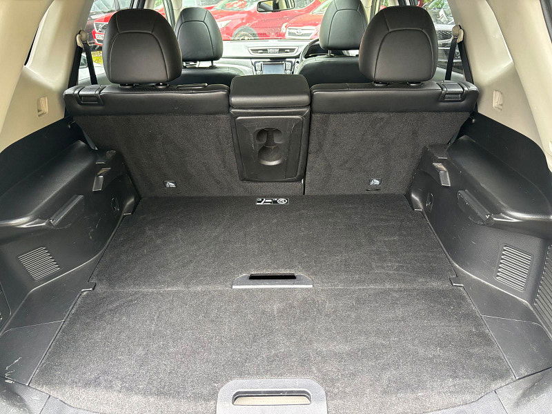 Nissan X-Trail 1.6 dCi Tekna SUV 5dr Diesel Manual 4WD Euro 5 (s/s) (130 ps) 5dr Manual 2025