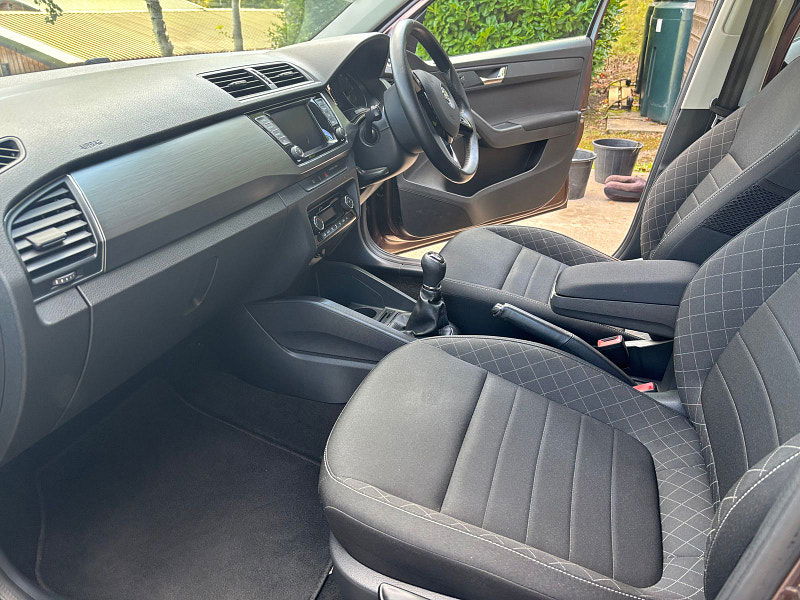 Skoda Fabia 1.2 TSI SE L Estate 5dr Petrol Manual Euro 6 (s/s) (90 ps) 5dr Manual 2025