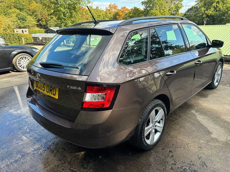 Skoda Fabia 1.2 TSI SE L Estate 5dr Petrol Manual Euro 6 (s/s) (90 ps) 5dr Manual 2025