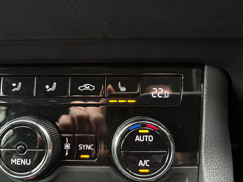 Skoda Karoq 1.0 TSI SE L SUV 5dr Petrol DSG Euro 6 (s/s) (115 ps) 5dr Automatic 2026