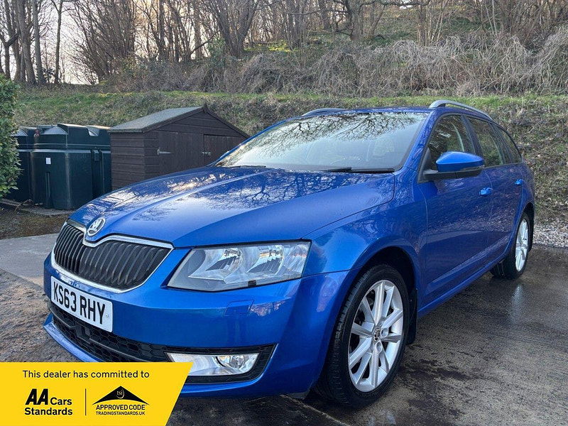 Skoda Octavia 1.6 TDI Elegance Estate 5dr Diesel DSG Euro 5 (s/s) (105 ps) 5dr Automatic 2025