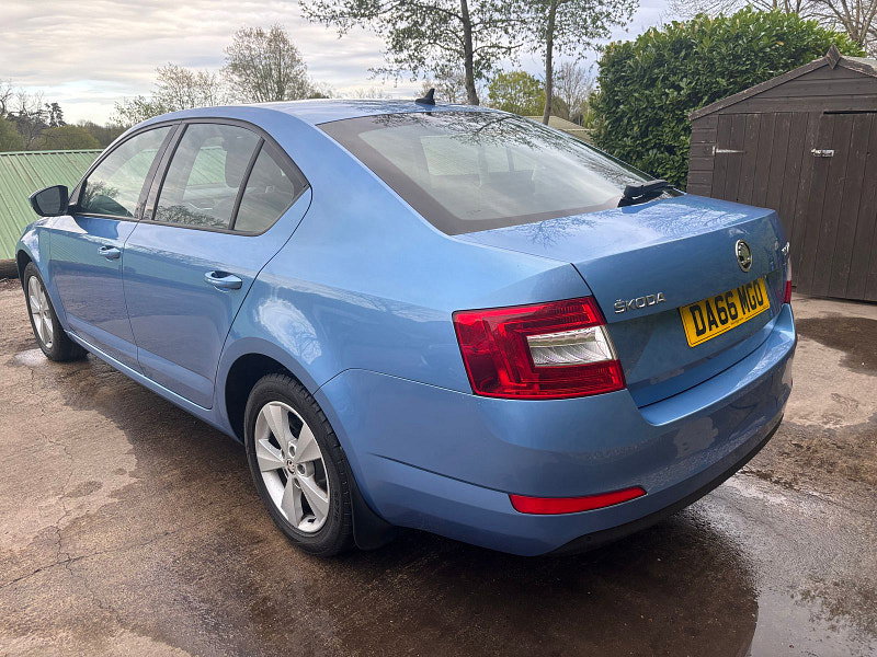 Skoda Octavia 1.6 TDI SE L Hatchback 5dr Diesel DSG Euro 6 (s/s) (110 ps) 5dr Automatic 2026