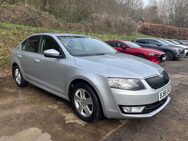 Skoda Octavia 2.0 TDI SE Technology Hatchback 5dr Diesel Manual Euro 6 (s/s) (150 ps) 5dr Manual 2026