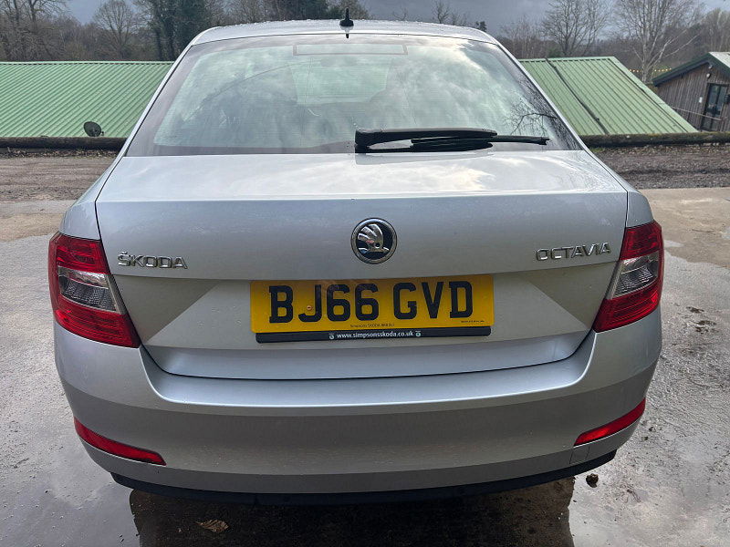 Skoda Octavia 2.0 TDI SE Technology Hatchback 5dr Diesel Manual Euro 6 (s/s) (150 ps) 5dr Manual 2026