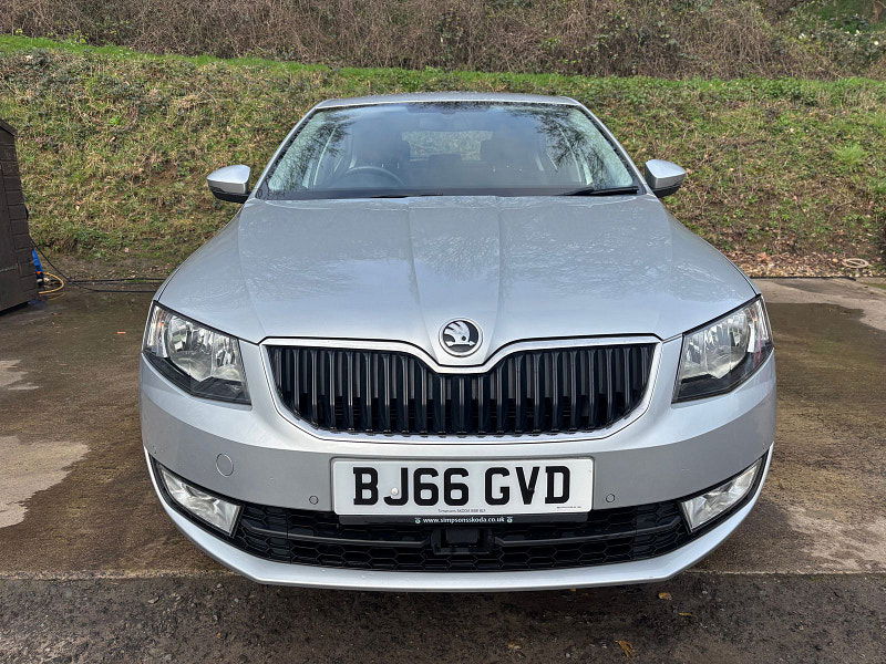 Skoda Octavia 2.0 TDI SE Technology Hatchback 5dr Diesel Manual Euro 6 (s/s) (150 ps) 5dr Manual 2026