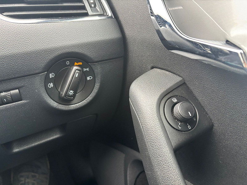 Skoda Octavia 2.0 TDI SE Technology Hatchback 5dr Diesel Manual Euro 6 (s/s) (150 ps) 5dr Manual 2026