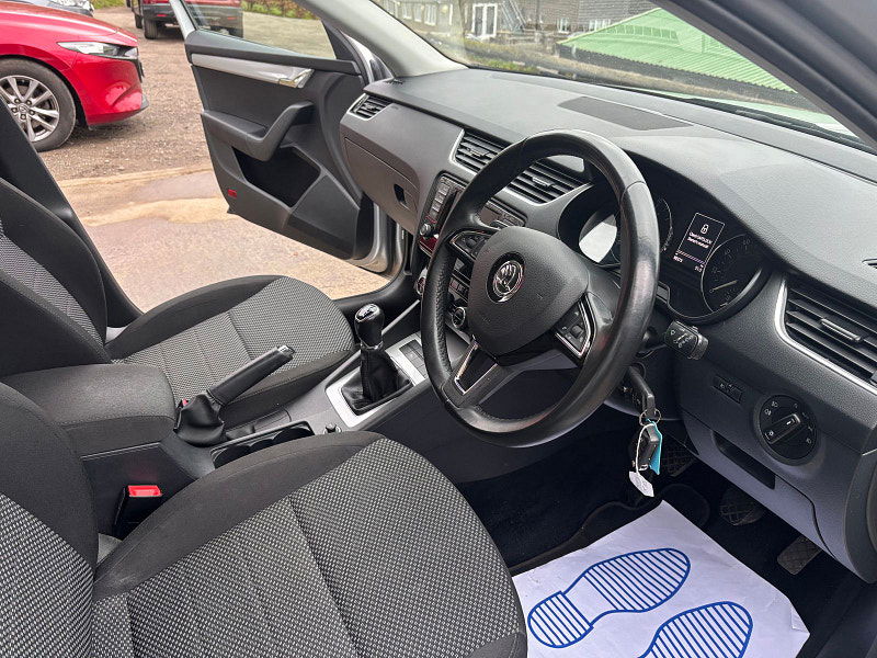 Skoda Octavia 2.0 TDI SE Technology Hatchback 5dr Diesel Manual Euro 6 (s/s) (150 ps) 5dr Manual 2026