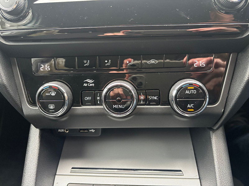 Skoda Octavia 2.0 TDI SE Technology Hatchback 5dr Diesel Manual Euro 6 (s/s) (150 ps) 5dr Manual 2026