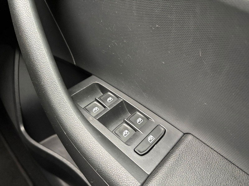 Skoda Rapid 1.2 TSI SE L Hatchback 5dr Petrol Manual Euro 6 (s/s) (110 ps) 5dr Manual 2025