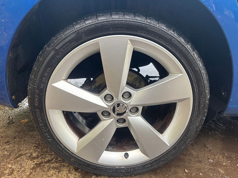 Skoda Rapid 1.2 TSI SE L Hatchback 5dr Petrol Manual Euro 6 (s/s) (110 ps) 5dr Manual 2025