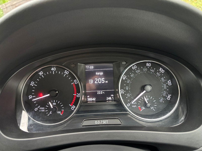 Skoda Rapid 1.2 TSI SE L Hatchback 5dr Petrol Manual Euro 6 (s/s) (110 ps) 5dr Manual 2025