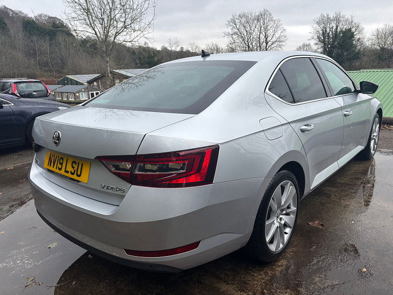 Skoda Superb 1.5 TSI ACT SE L Executive Hatchback 5dr Petrol DSG Euro 6 (s/s) (150 ps) 5dr Automatic 2025
